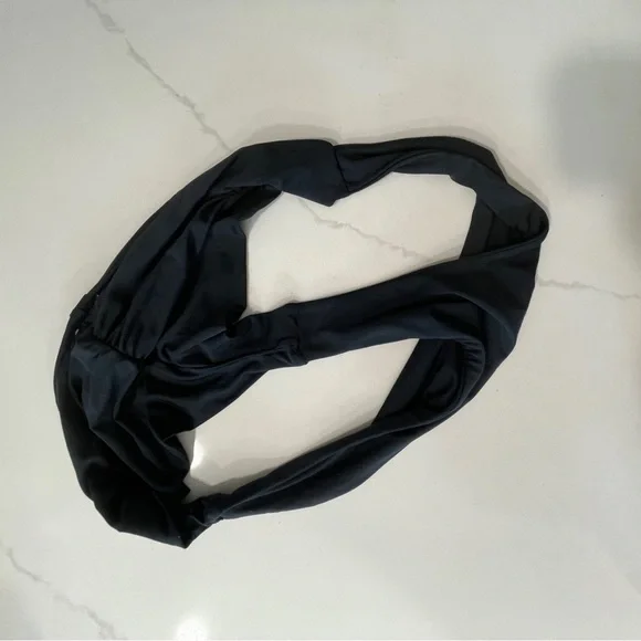 Roxy Black Cheeky Scrunch Butt Bottoms - Size XL - Picture 4 of 4